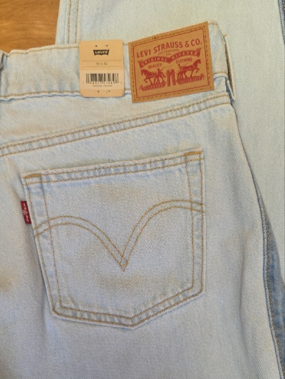 Levi’s Superlow Loose Stripe Jeans Light Wash Two Tone Side Panel 30x32 NEW - Picture 8 of 16